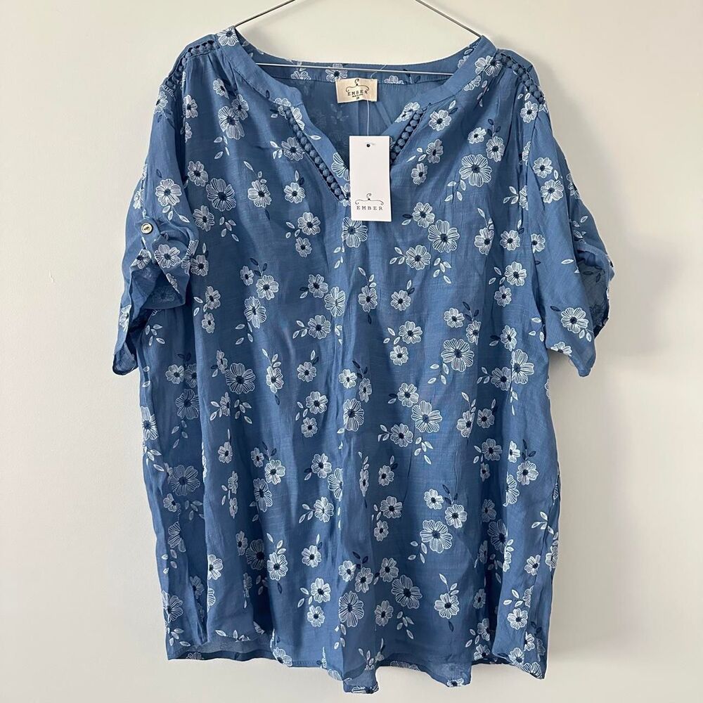 Ember floral blue linen-look split V-neck short sleeve tunic top rayon 2X